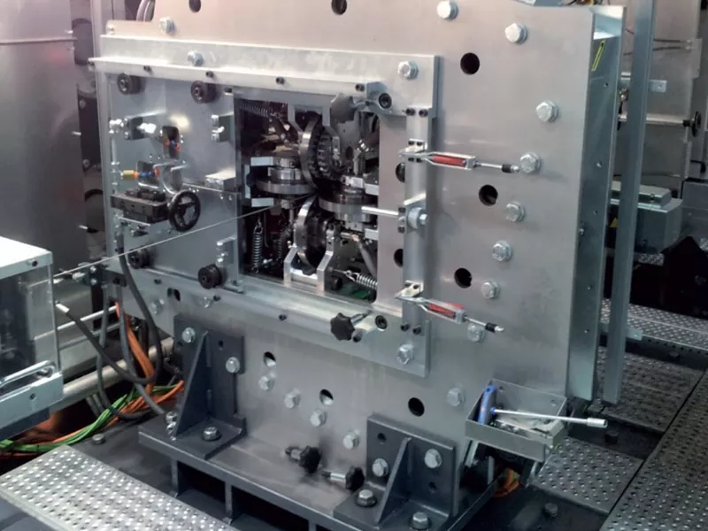 Машина за валцоване на профили